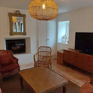  Hébergement de vacances Maison, Calme Avec Cheminee.